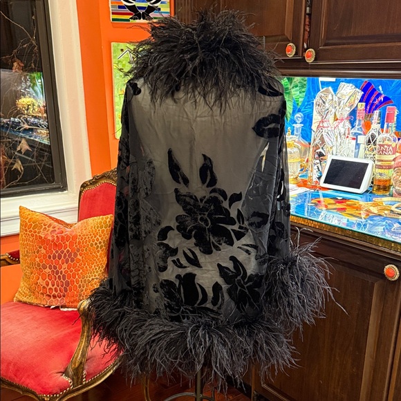 Black Feathered and burn out velvet jacket - Showstopping & one of a kind - Picture 5 of 7